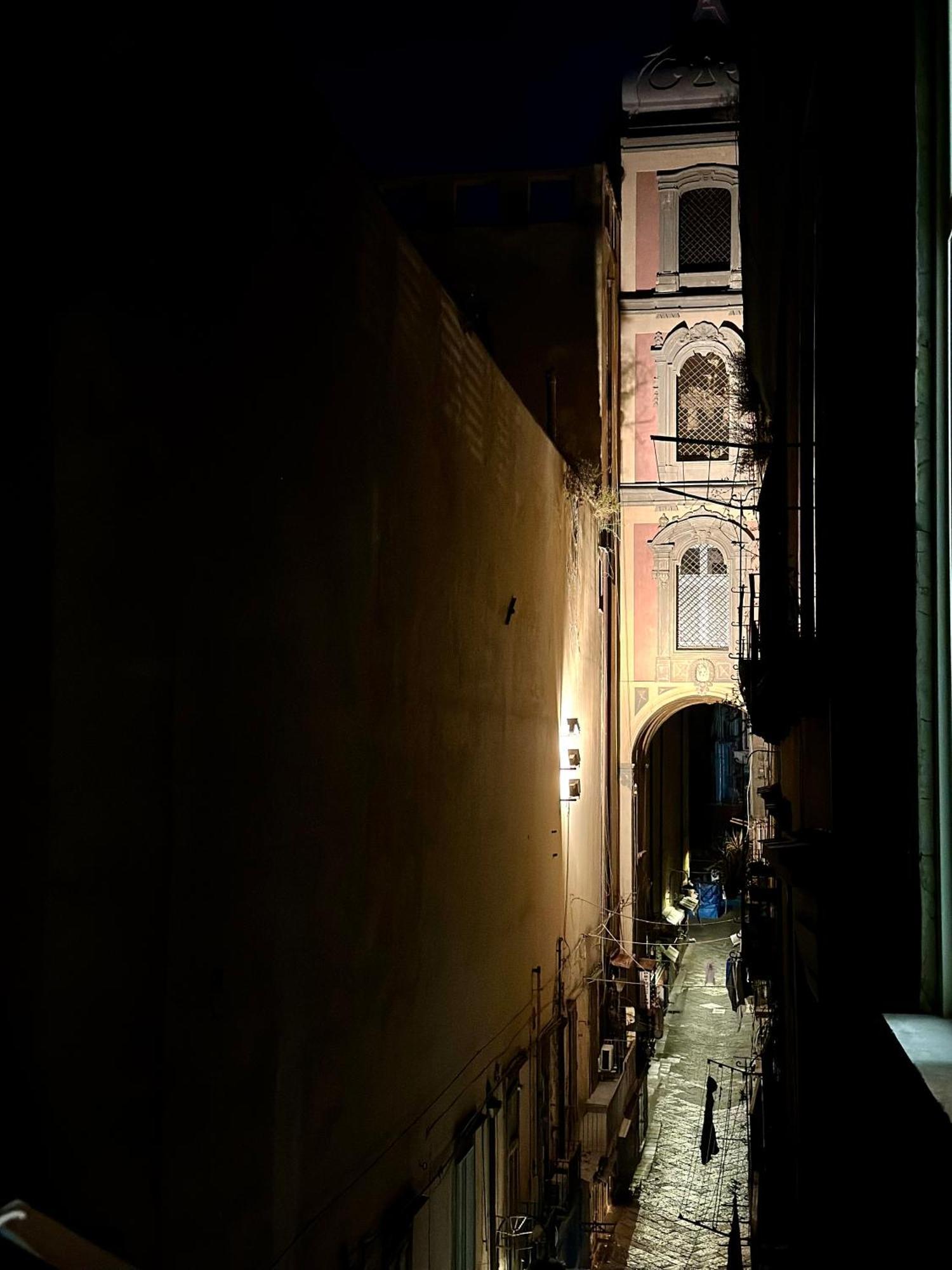 Stay Soft Apartment - Centro Storico Napoli Dış mekan fotoğraf