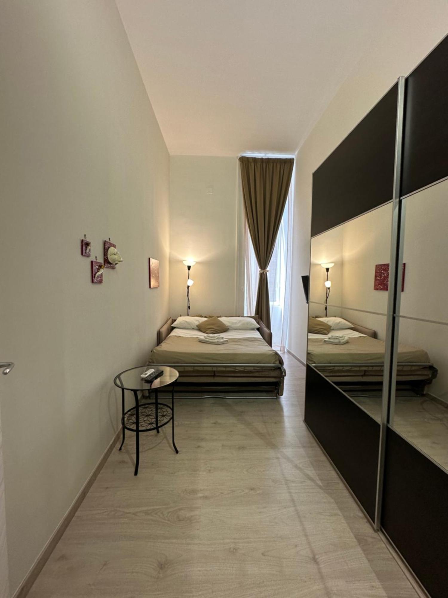 Stay Soft Apartment - Centro Storico Napoli Dış mekan fotoğraf