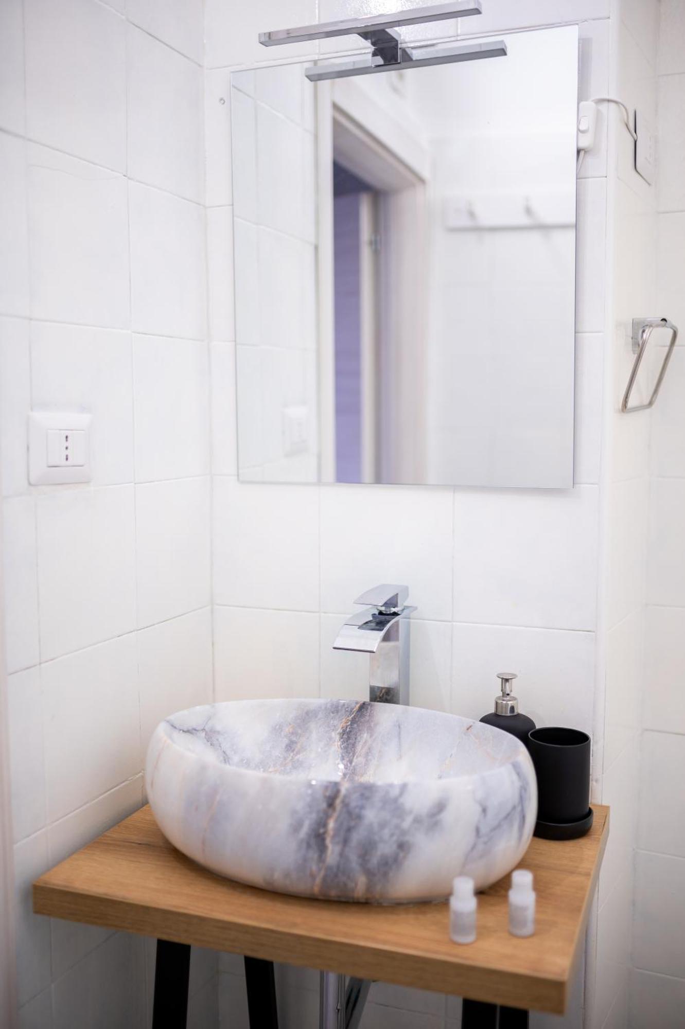 Stay Soft Apartment - Centro Storico Napoli Dış mekan fotoğraf