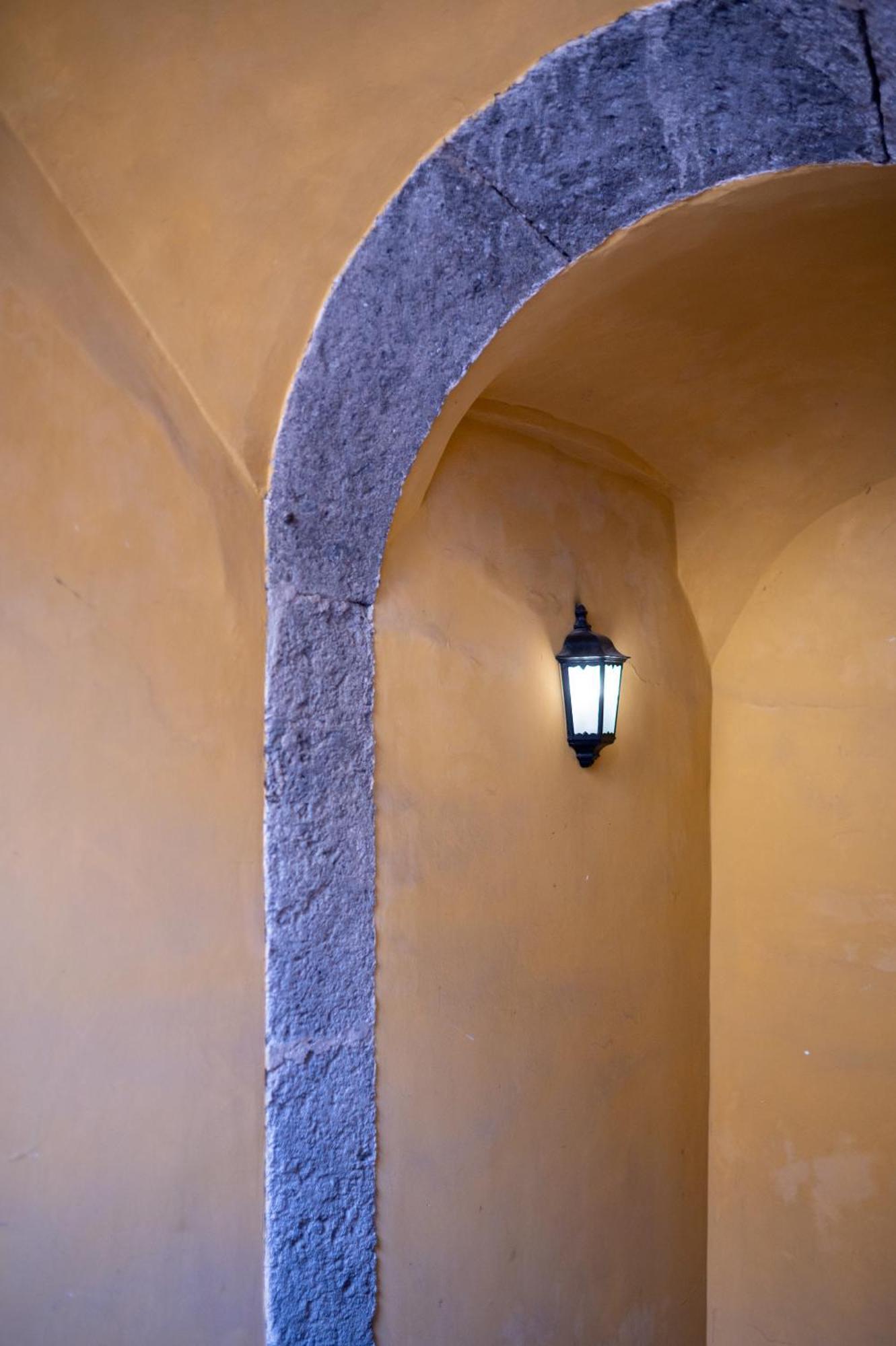 Stay Soft Apartment - Centro Storico Napoli Dış mekan fotoğraf